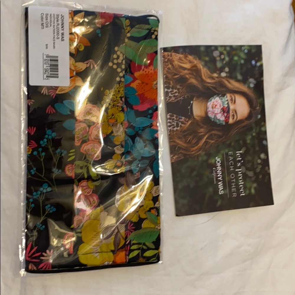 Johnny Was  face mask